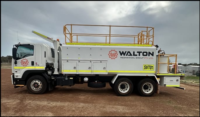 Walton Mechanical Isuzu FVS 17000 service truck unit SVT01